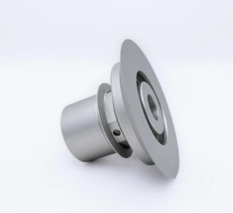 Aluminium-Drehteil mit Flansch und Hülse
