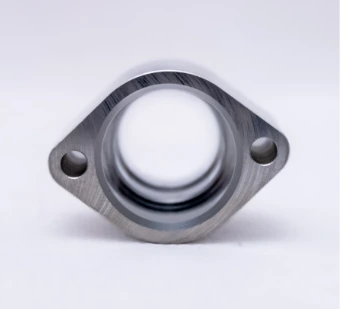 Gefräster Aluminiumflansch mit zwei Befestigungsbohrungen